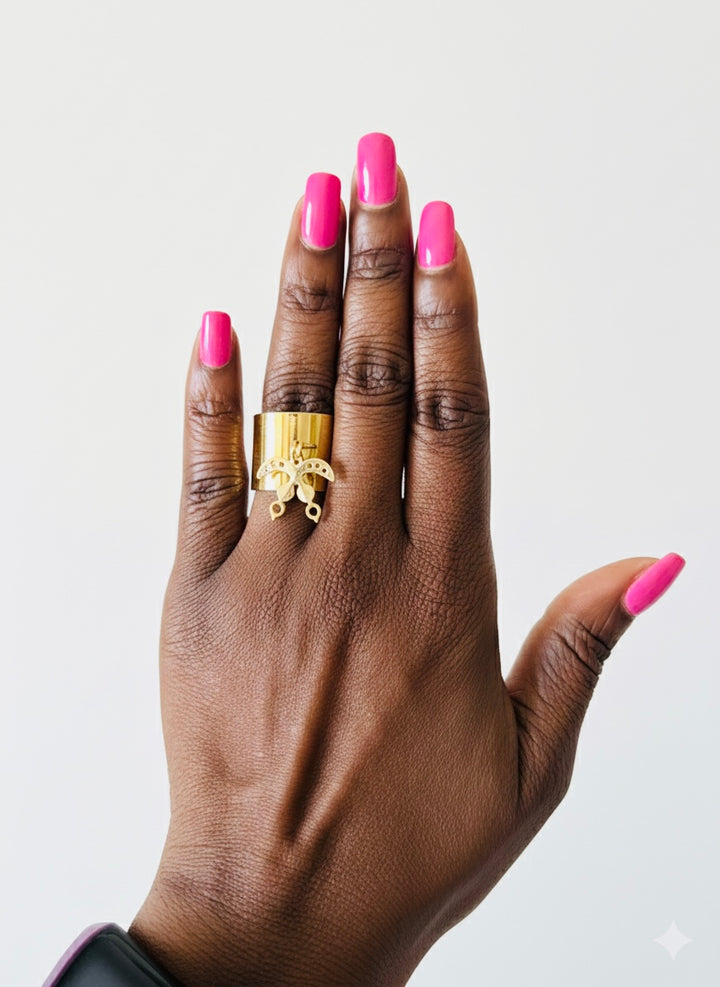 Akofena Adinkra gold ring worn on the hand